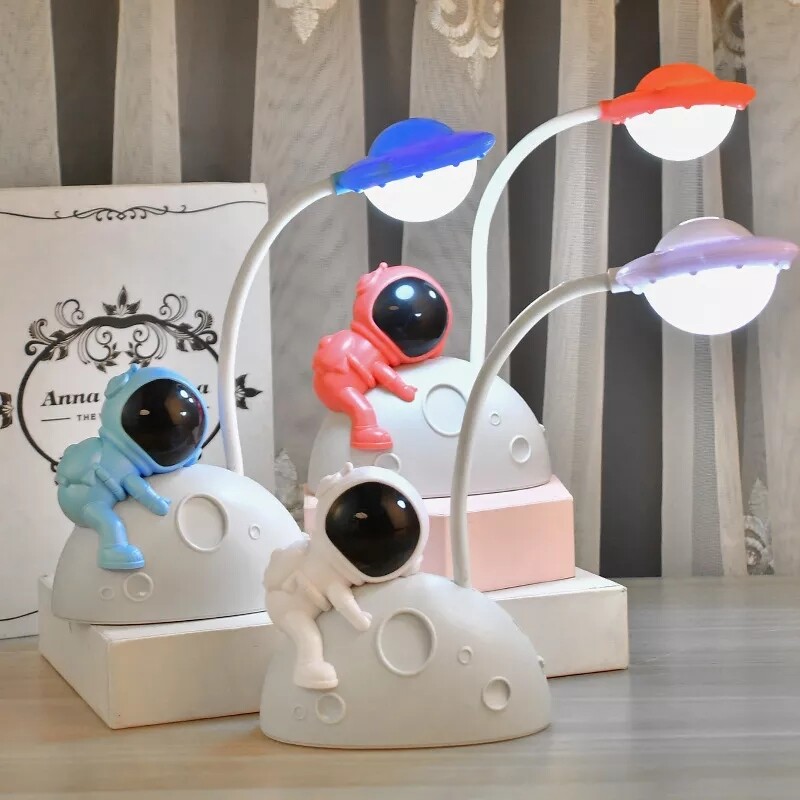 Creative Astronaut Desk Lamp Multi-Function LED Night Light USB Eye Protection Bedroom Bedside Lamp for.....