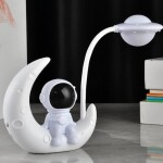 Creative Astronaut Desk Lamp Multi-Function LED Night Light USB Eye Protection Bedroom Bedside Lamp for.....